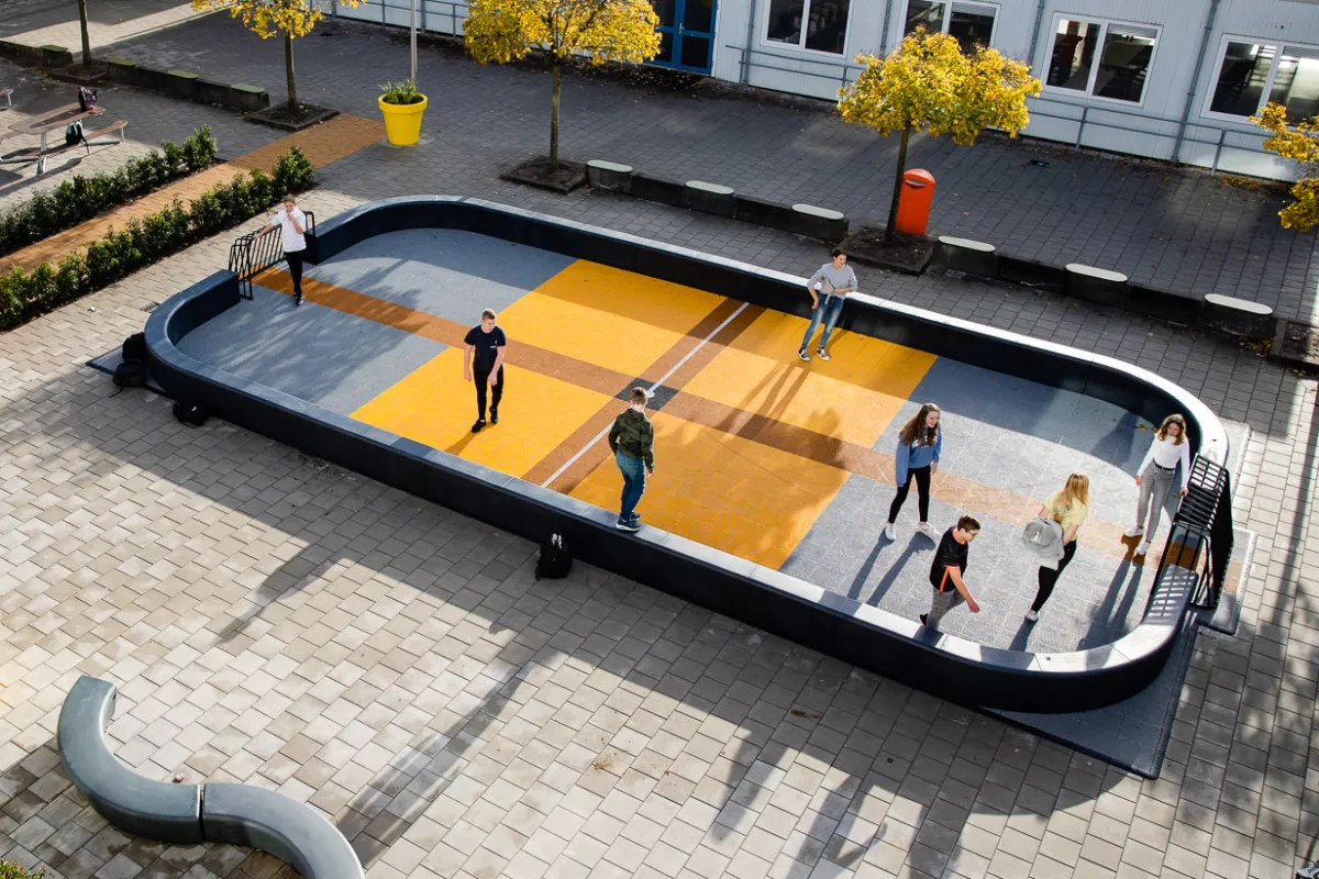 Panache straatmeubilair mobilier urbain sportveldomranding bordures de sports wits-l sepcourt