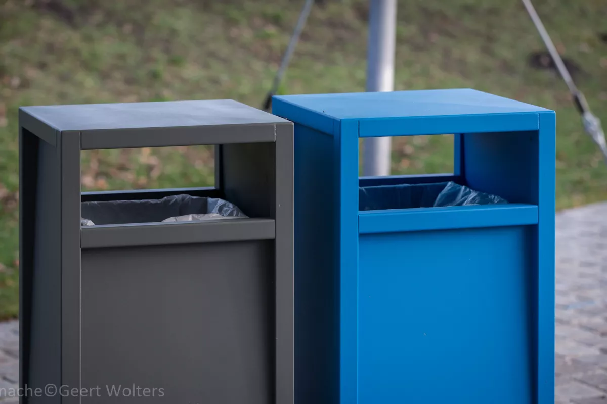 Panache Straatmeubilair Mobilier Urbain afvalbak Nola Frame©poubelle