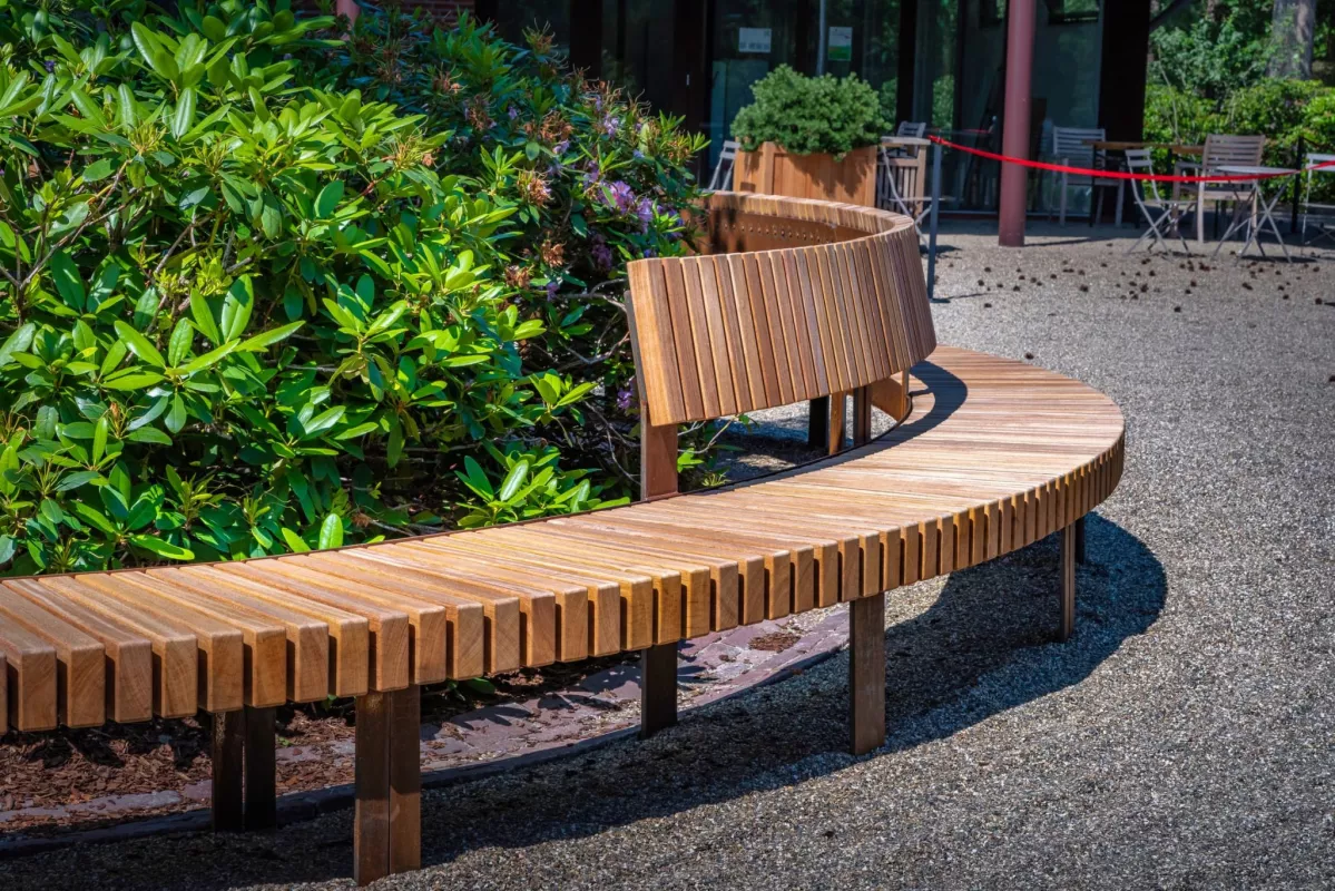 Panache Straatmeubilair Mobilier Urbain Zitbank Banc A symmetrical Public Outdoor Creations