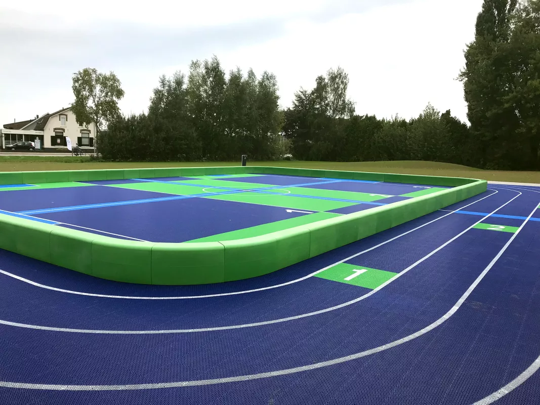 Panache straatmeubilair mobilier urbain sportveldomranding bordures de sports wits-l sepcourt