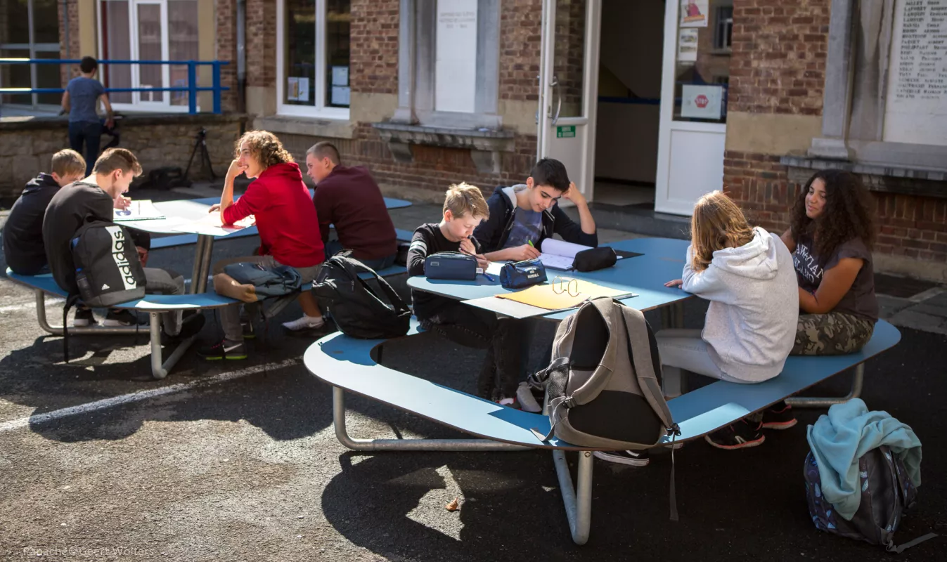 Panache Straatmeubilair Mobilier Urbain PLATEAU© picknicktafel table pique-nique Out-sider