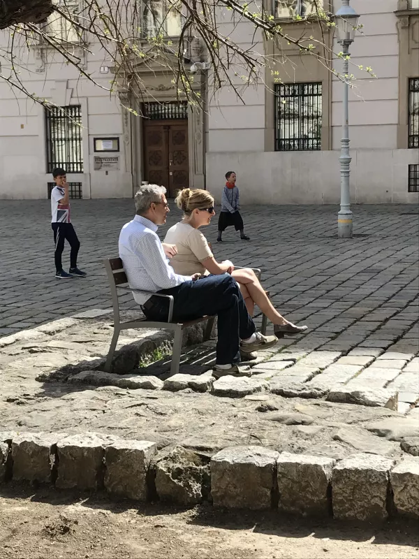 Panache Straatmeubilair Mobilier Urbain zitbank tafel banc table La Strada©