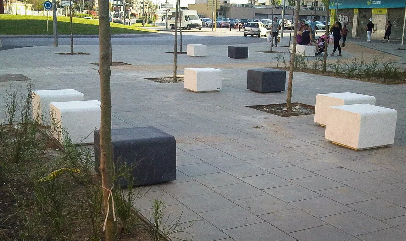 Panache Straatmeubilair Mobilier Urbain zitbank banc Lancer©