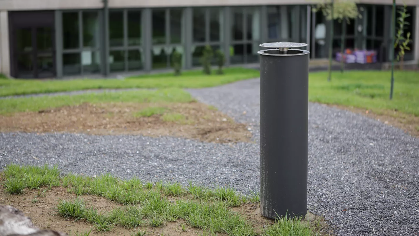 Panache Straatmeubilair Mobilier Urbain asbak cendrier M7©