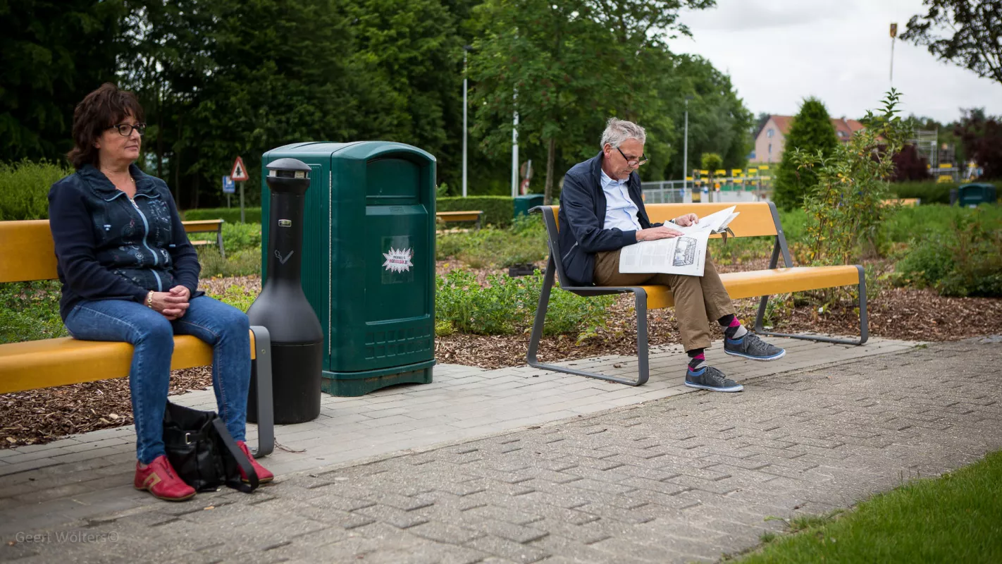 Panache Straatmeubilair Mobilier Urbain zitbank tafel banc table La Superfine©